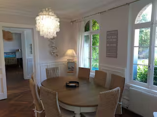 Élégante demeure familiale de caractère au cœur de Veules-les-Roses